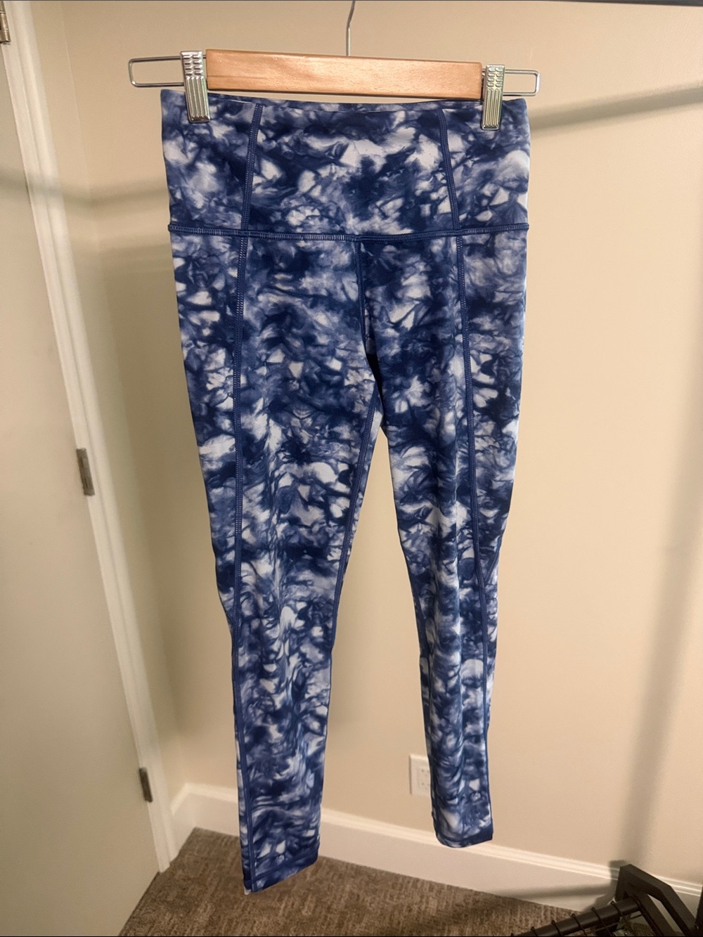 Athleta Blue Tie-Dye Leggings